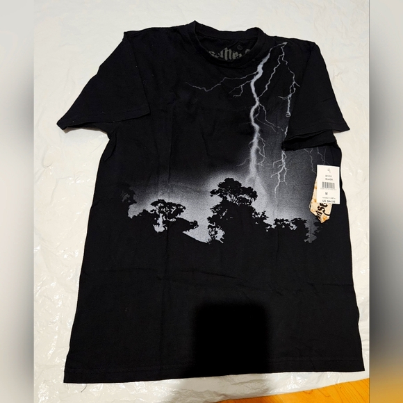 T.shirts black new on tags - Picture 1 of 1